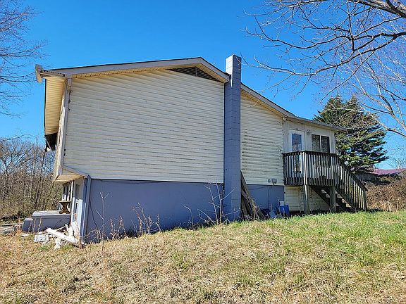 5th image of 364 Hidden Valley Cir