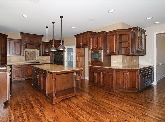 5th image of 11382 Brighton Oaks Dr