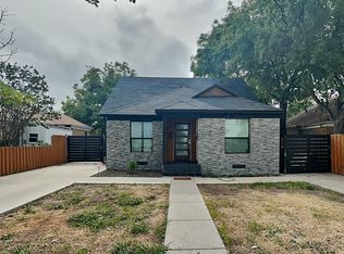 7911 Denton Dr S, Dallas, TX 75235
