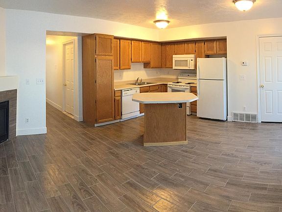 2nd image of 6945 S Florentine Way