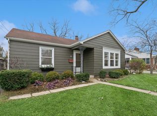 73 Harvey Ave, Grayslake, IL 60030