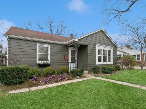 73 Harvey Ave, Grayslake, IL 60030