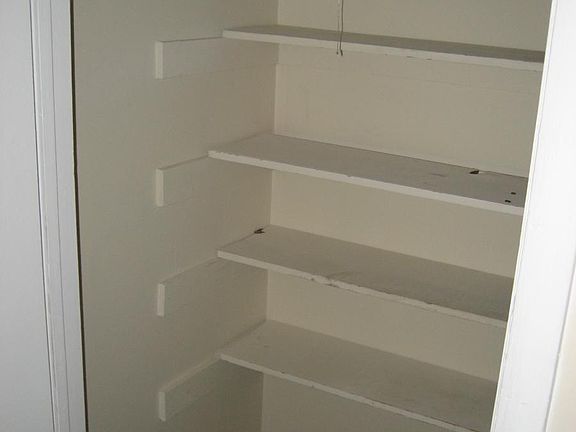 5th image of 208 Flamingo Dr