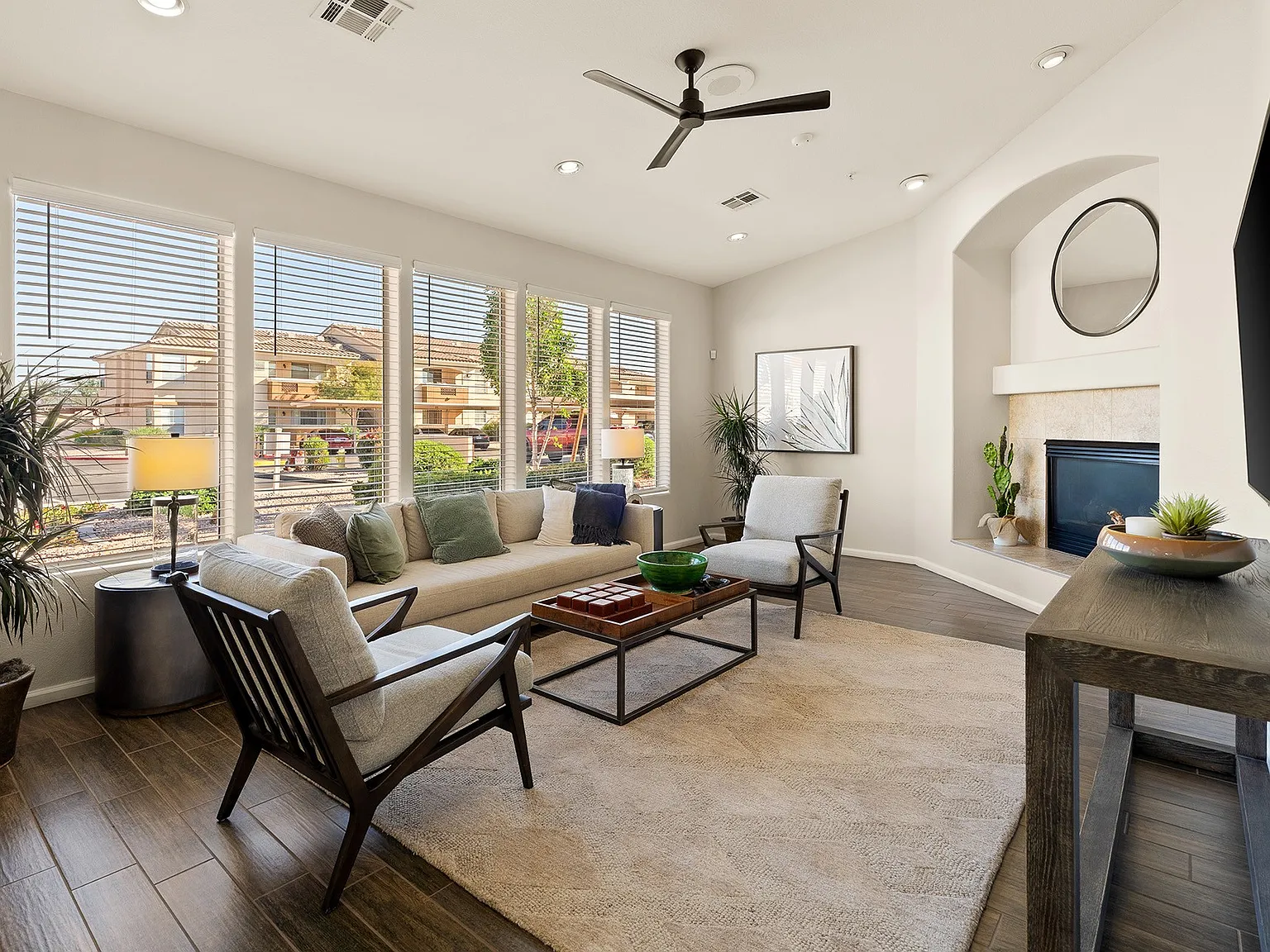 Arrowhead Landing Apartments — Photo 2