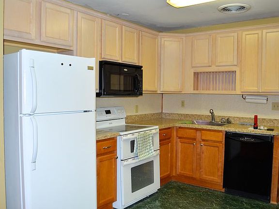 5th image of 603 NW Holiday Dr