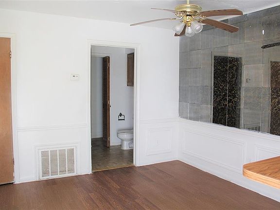 5th image of 1001 E Adoue St Unit D2