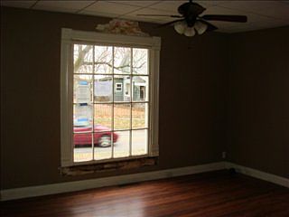 2nd image of 113 W Wilden Ave