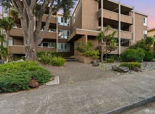 2421 Carlmont Dr, Belmont, CA