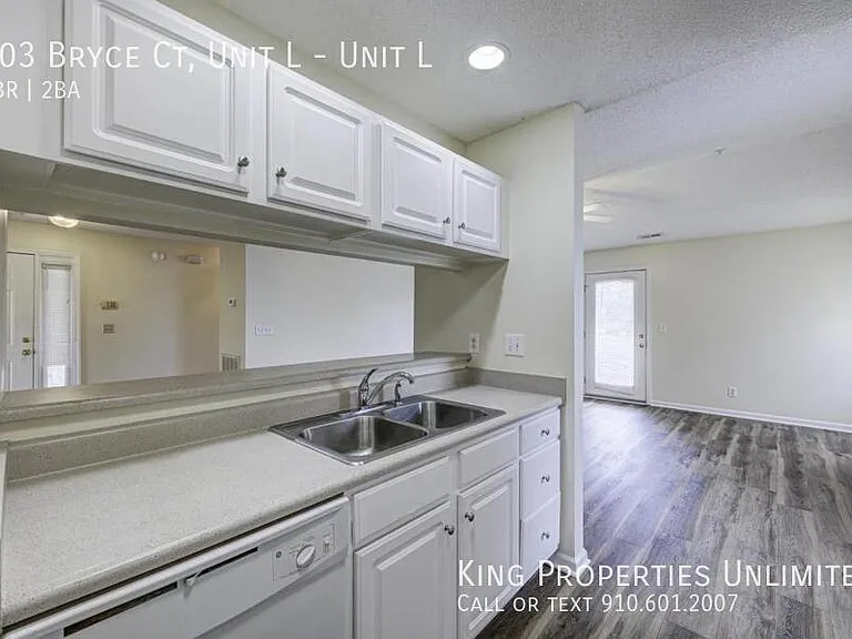803 Bryce Ct #L — Photo 14
