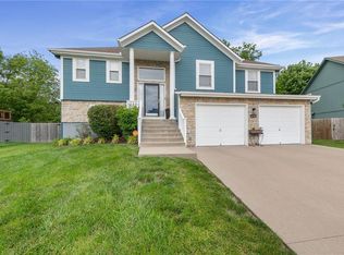 6705 E 138th Ter, Grandview, MO 64030
