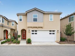 2015 N Walling Ln, Clovis, CA 93619