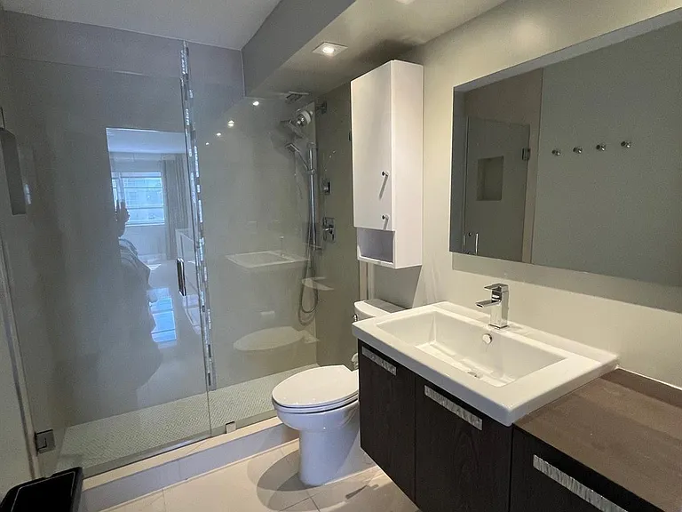 133 N Pompano Beach Blvd #211 — Photo 18