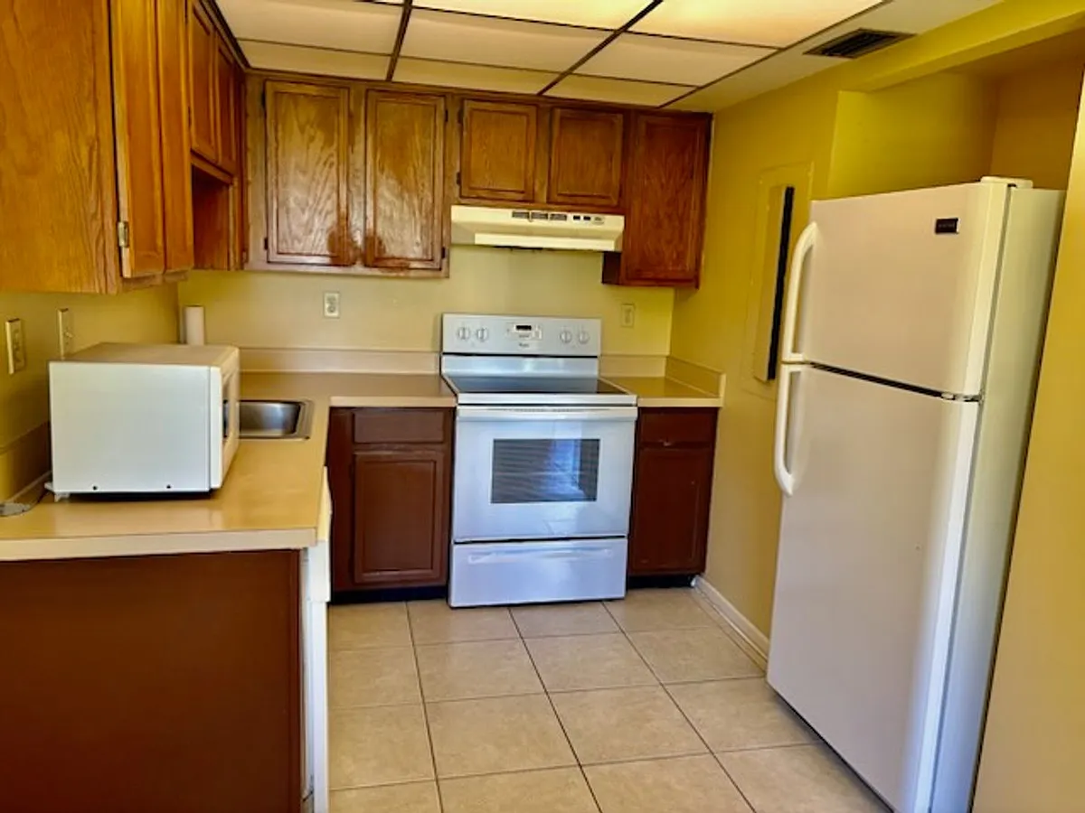 Building Photo - 1540 Mainsail Dr #11