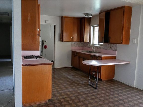 3rd image of 8471 Arvilla Pl