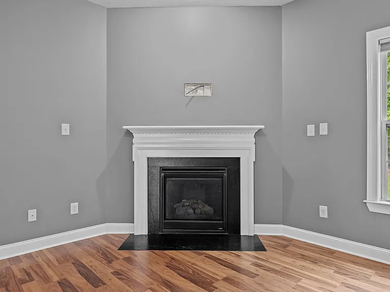 768 Riverbirch Dr — Photo 15