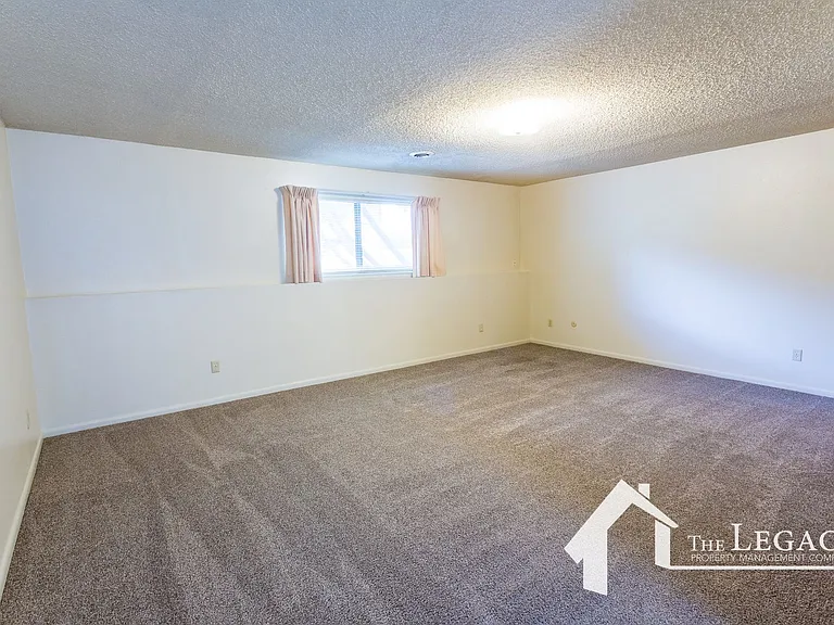 431 S Jefferson St — Photo 10