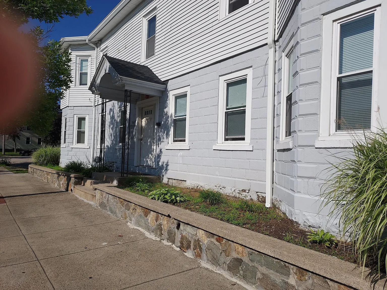 2 bed, 950 sqft, $2,100 — Photo 3