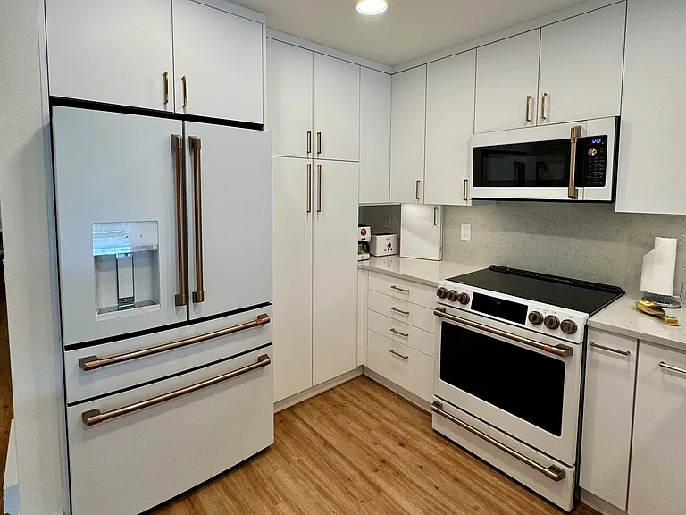 137 Benchmark Rd #410 — Photo 4