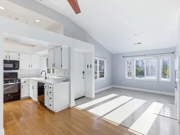 4240 Cosenza Loop, San Jose, CA 95134