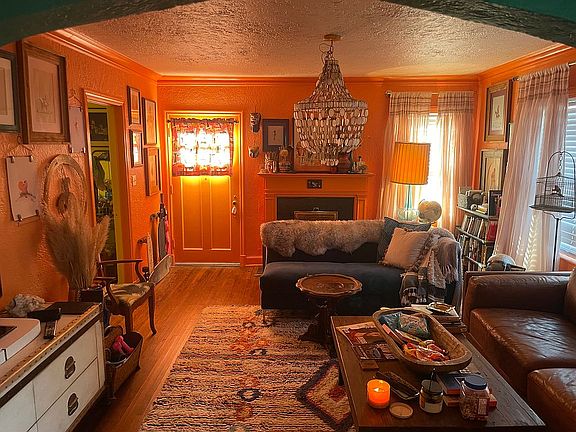 5th image of 1303 S Gary Ave