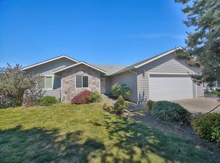 2615 SW Allen Creek Rd, Grants Pass, OR 97527