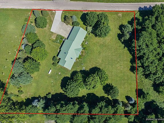 3rd image of E18035 Heights Rd