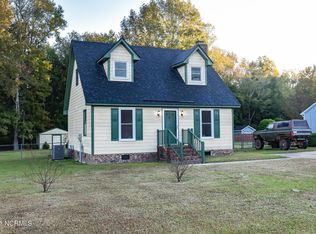 1826 Century Dr, Greenville, NC 27834