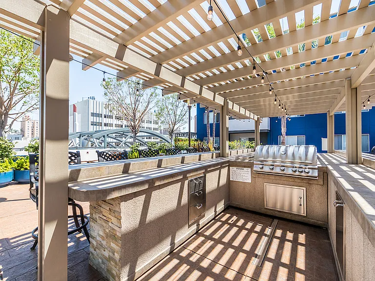 Avana on Pine — Photo 28