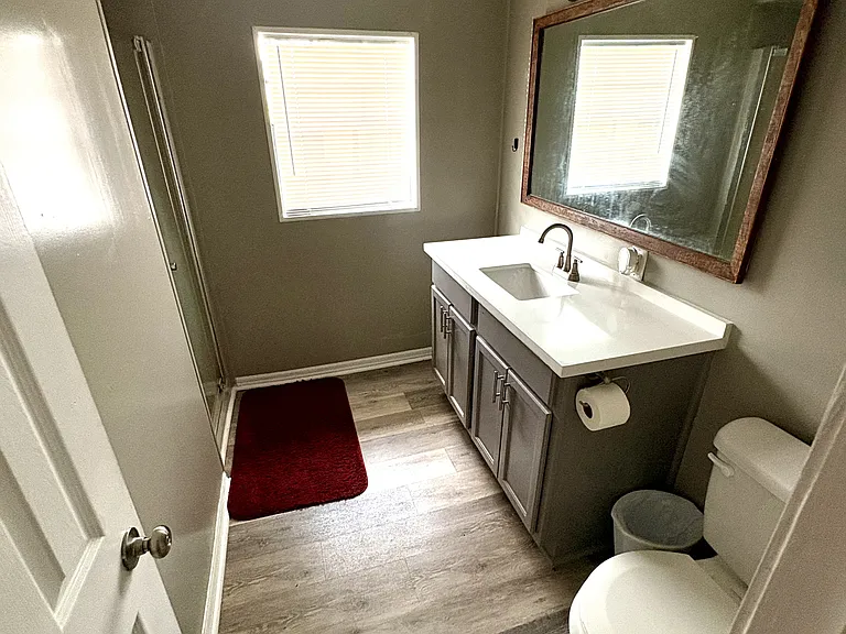 1403 Eugene St — Photo 9