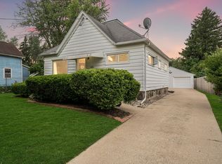 1415 N Harriman St, Appleton, WI 54911