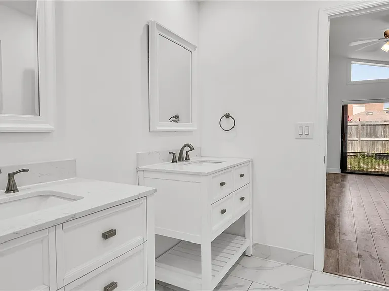 7755 Kenway Pl E — Photo 17