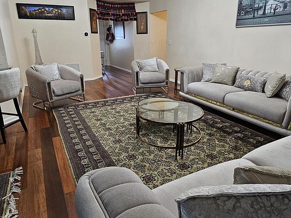4th image of 12641 ASHGLEN Drive N