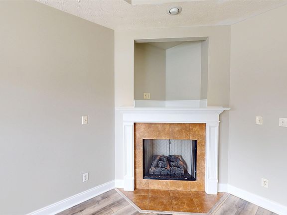 5th image of 359 Ridgeview Dr