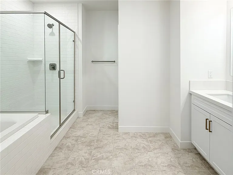 26756 Bermudez St — Photo 38