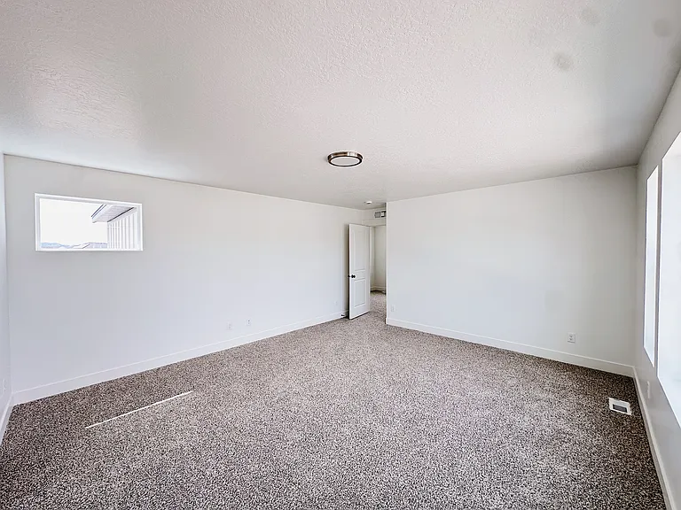 5478 N Orville St — Photo 38