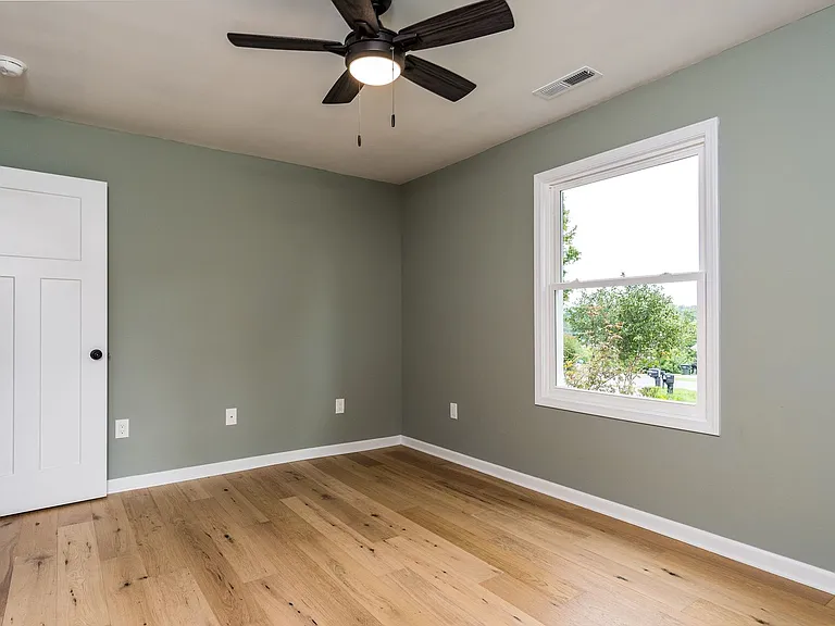 101 McCormick Cir — Photo 19
