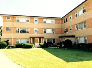 6460 W Higgins Rd #201, Chicago, IL 60656