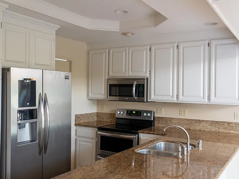 3605 Deer Park Ct — Photo 7
