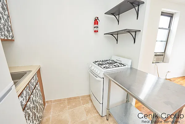 Rented by Genik Group Corp | media 2