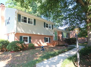 915 Benjamin Pkwy, Greensboro, NC 27408