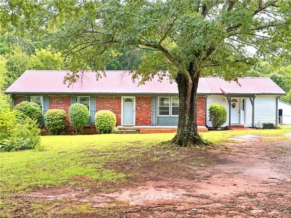 2740 Torrington Rd, Laurens, SC 29360