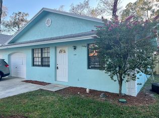 1181 Mulberry Pl, Wellington, FL 33414