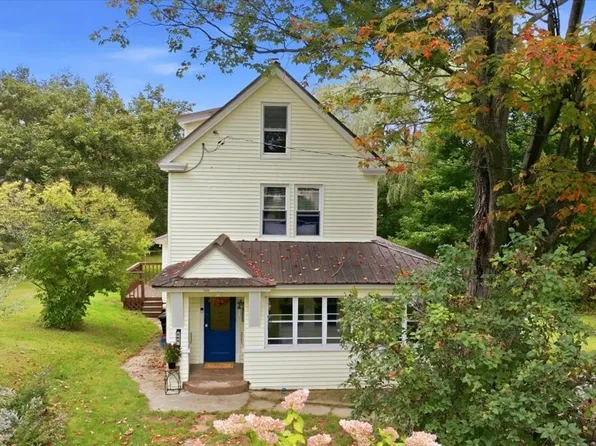 262 Linnell Street, Rumford, ME 04276