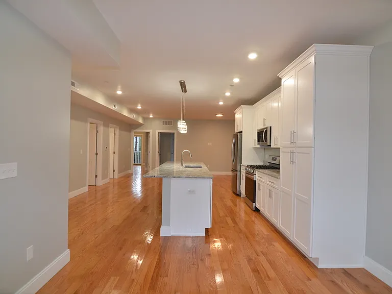 37 Jackson Rd #3 — Photo 6