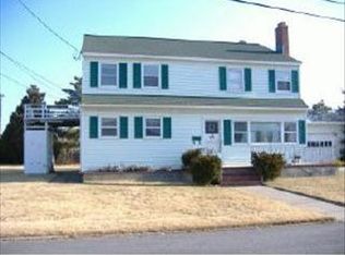 9 E 17th St, Brant Beach, NJ 08008