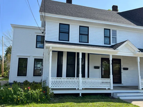 34 Masonic Street, Rockland, ME 04841