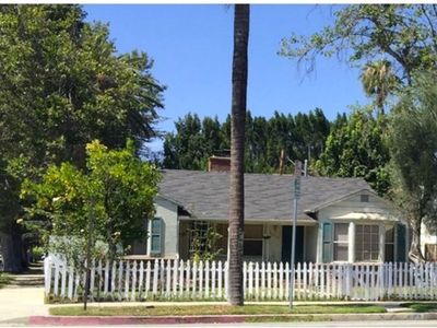 14359 Riverside Dr, Sherman Oaks, CA, 91423