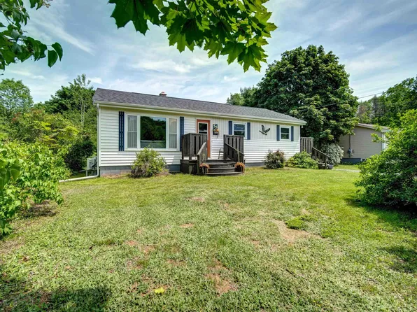 55 Orchard Dr, New Minas, NS B4N 3L6