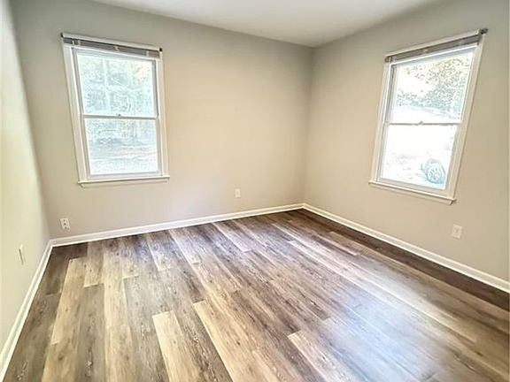 3rd image of 107 Lewis Dr