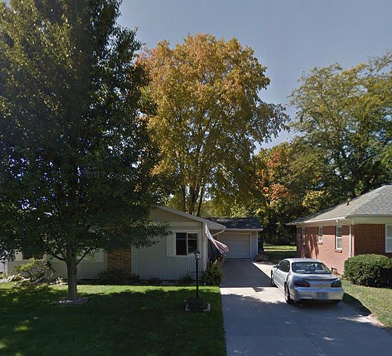 1st image of 9 Park Ct